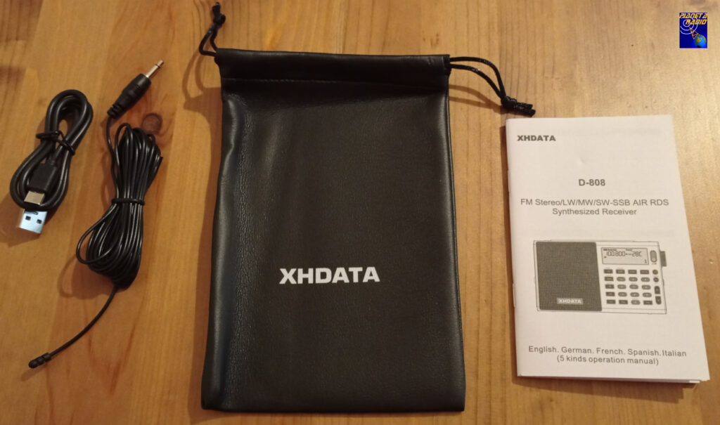 XHDATA D-808 - Accessori